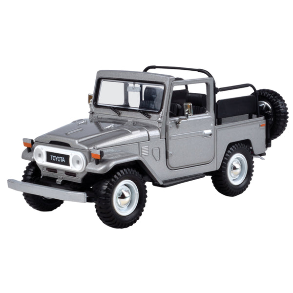 Platinum Collection Toyota Fj 40 Convertible 1:24 Diecast